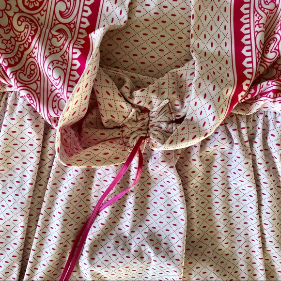 Strapless dress with pink detailing - Picture 8 of 8